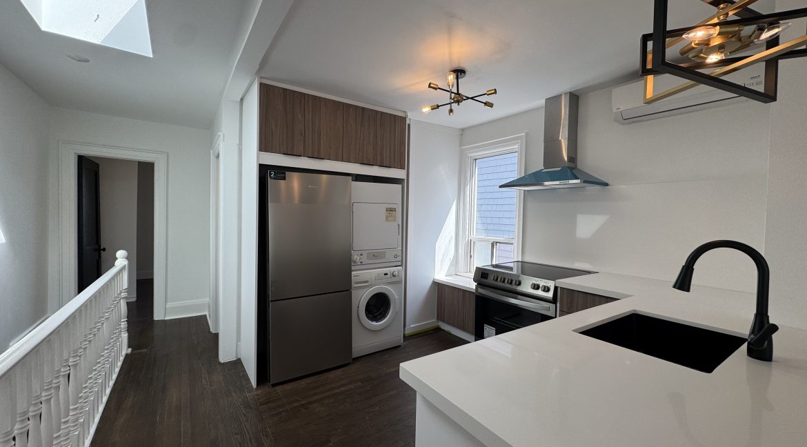 10 Kitchen