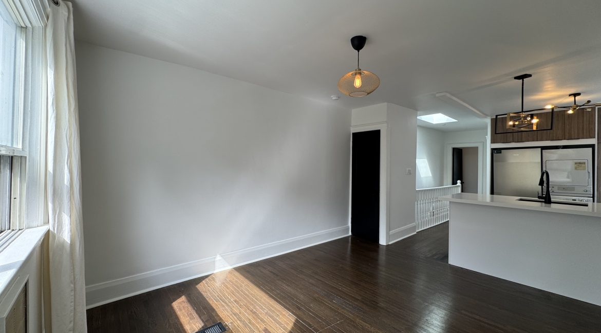 4 Living room