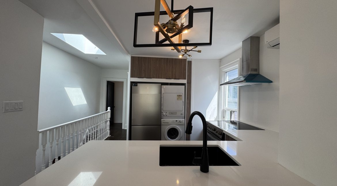 7 Kitchen