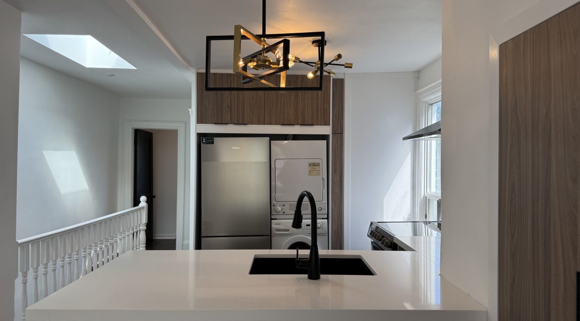 8 Kitchen island