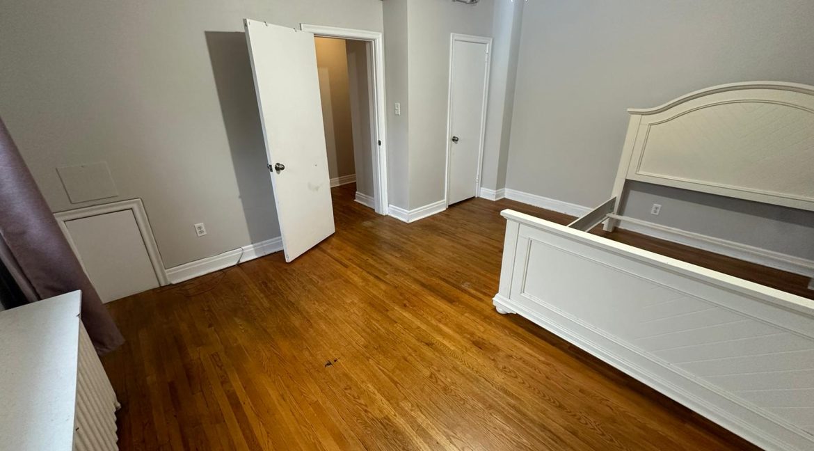 13 Bedroom