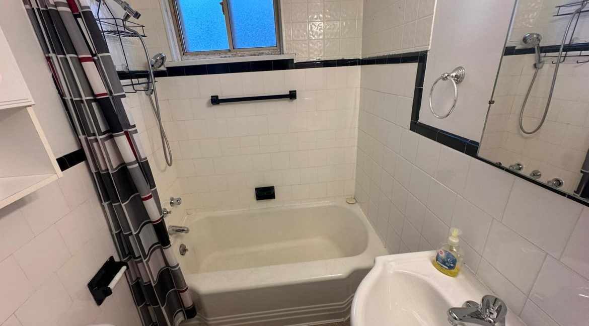 14 Bathroom