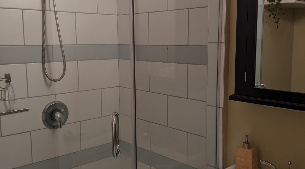 5 Bathroom 2