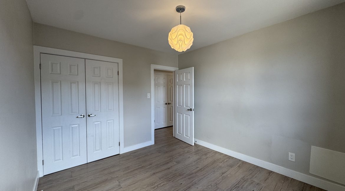 20 Bedroom Main 3