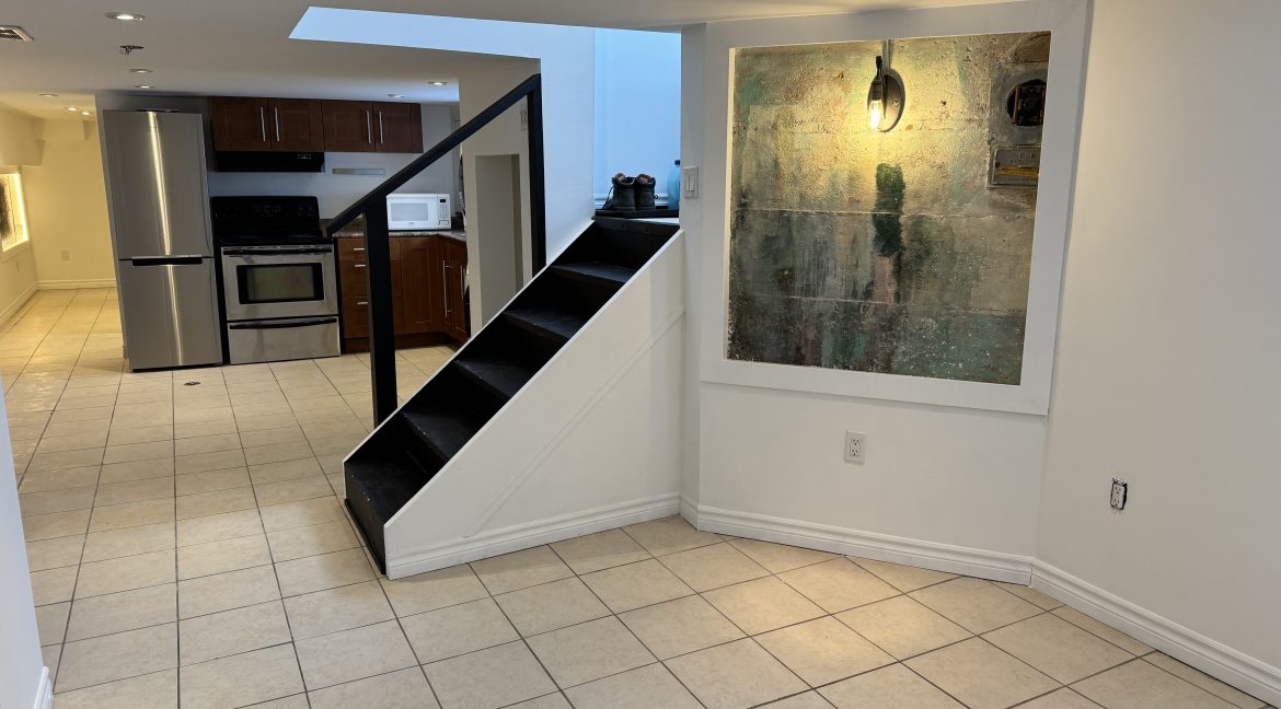 4 Living to kitchen 2