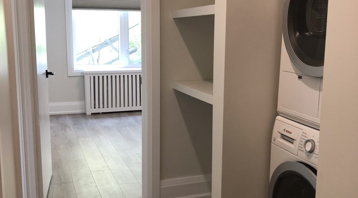 Laundry to 2nd bedroom